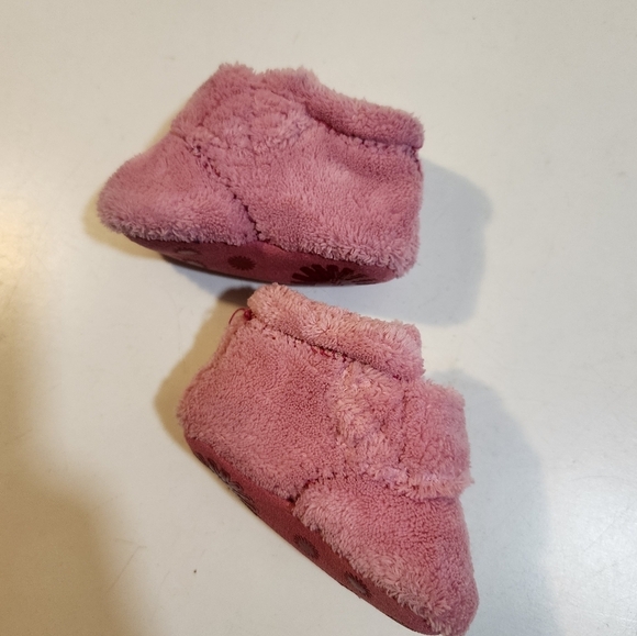 UGGS Bixbee Pink Baby Ankle Booties size 0/1 - Picture 2 of 10